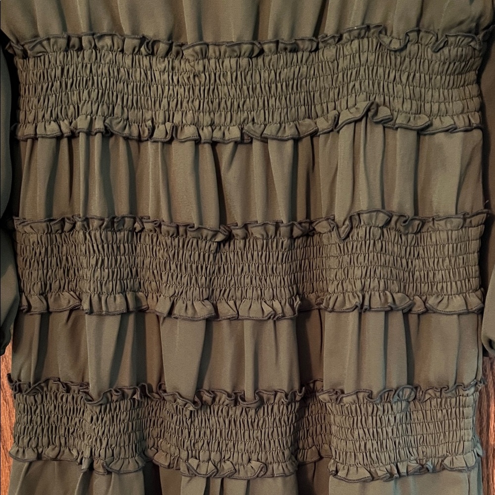 Molly Bracken Dark Green Long Sleeve Dress - Picture 4 of 6